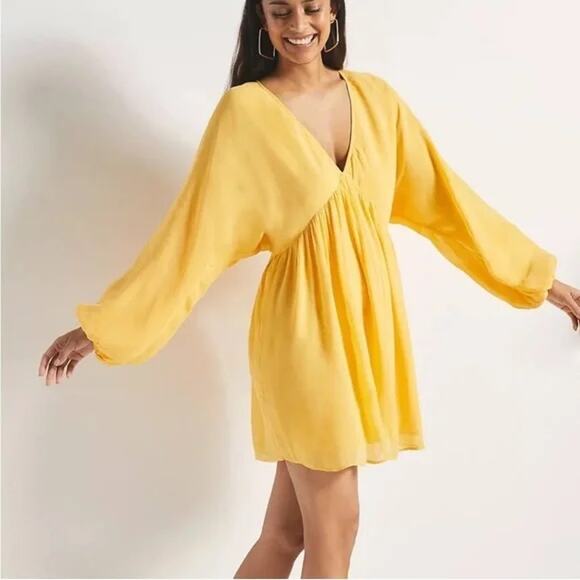 Anthropologie Let Me Be Boho‎ Deep V-Neck Balloon Sleeve Flowy Mini Dress Size M - Picture 1 of 10